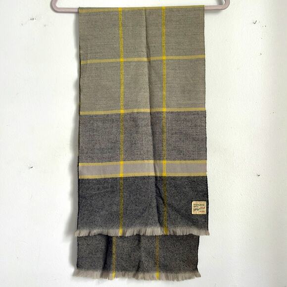 Vintage 100% Zephyr Wool plaid fringe hem winter warm scarf - Picture 1 of 5